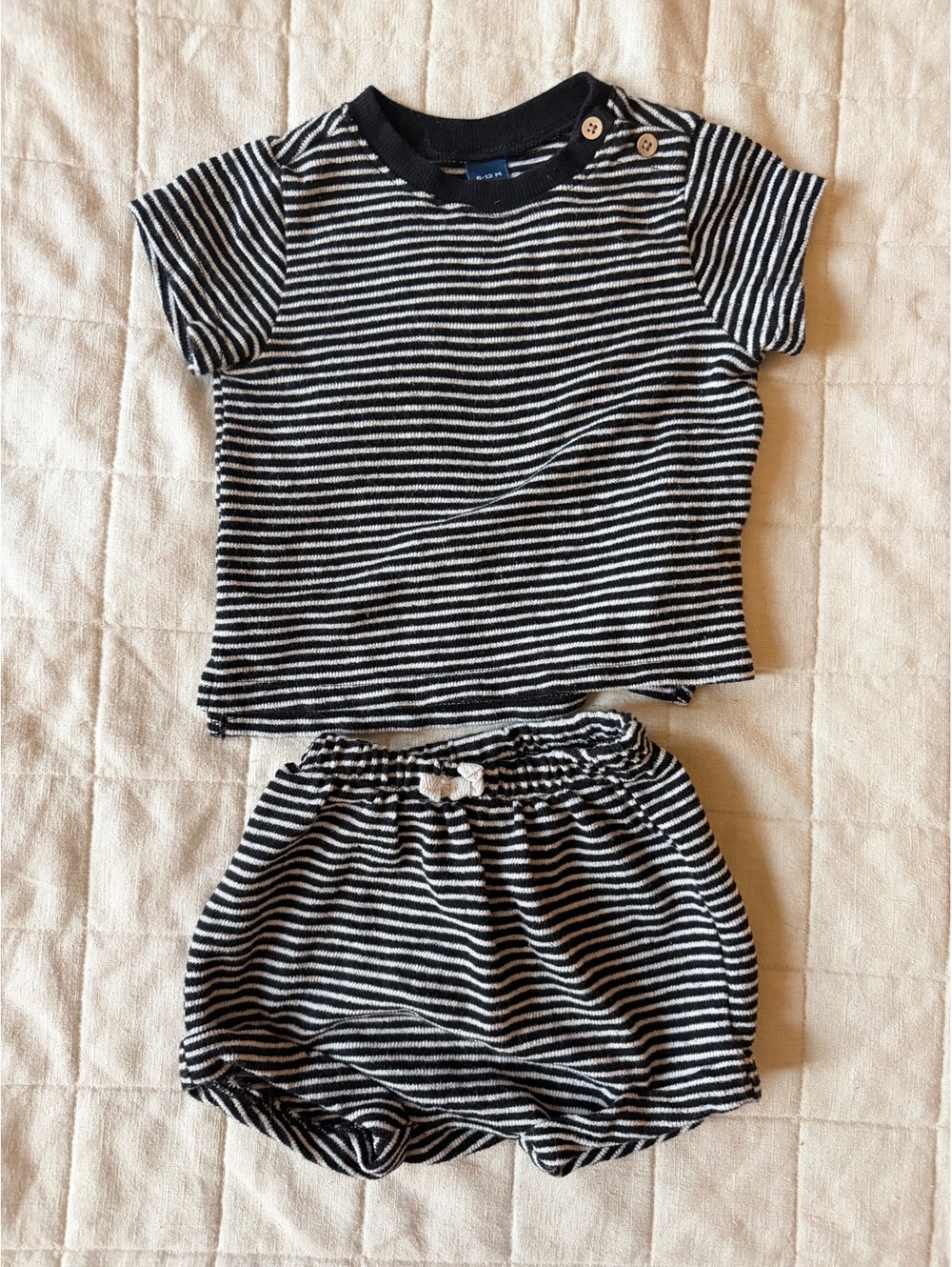 Baby 2-Piece Striped Black and White Shirt and Shorts Set 6-12 Months